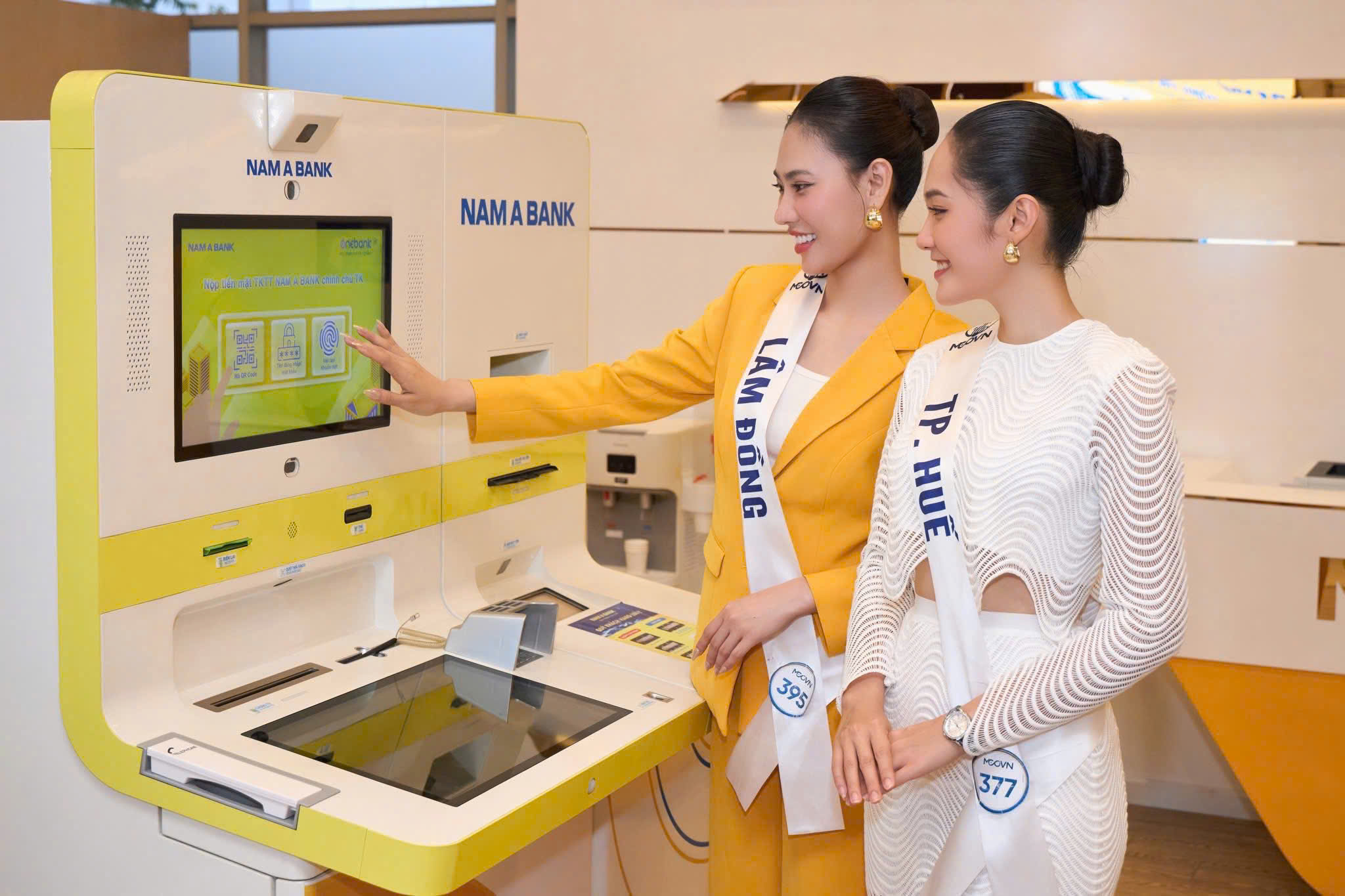 Nam A Bank tiếp tục đồng hành Top 2 Miss Cosmo Vietnam 2025 trên hành trình lan tỏa giá trị cộng đồng