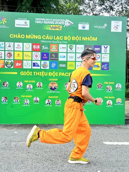 Đừng 'Sale' cuộc đời, hãy 'Kể những chuyện đầy cảm xúc của chính bạn'