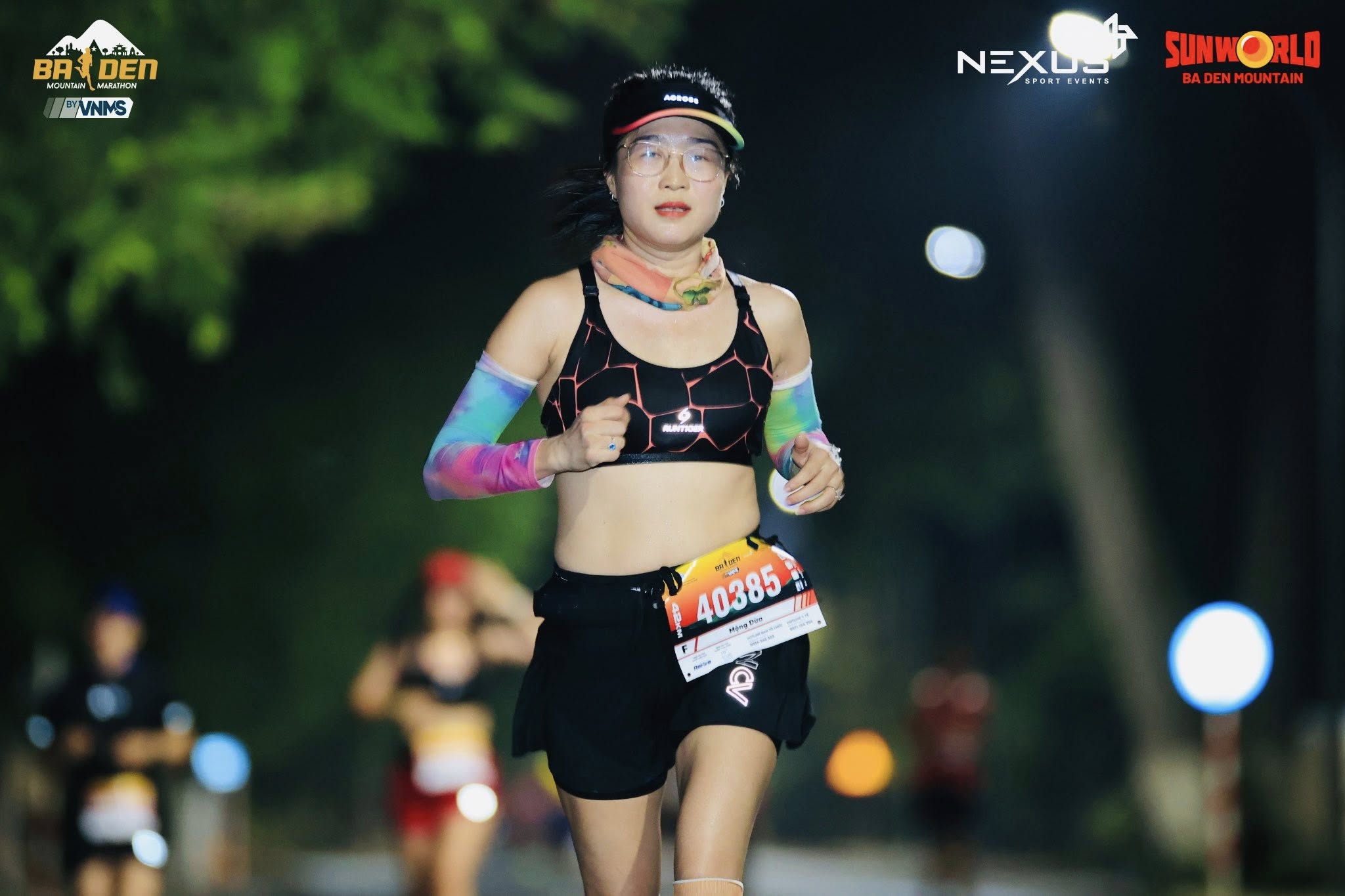 Chạy như hơi thở, đẹp như hoa hậu