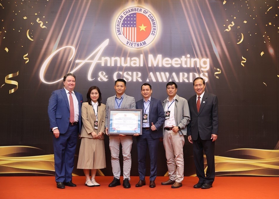 Mondelez Kinh Đô lần thứ tư góp mặt ở Top 100 Doanh nghiệp phát triển bền vững Việt Nam (CSI 2025)