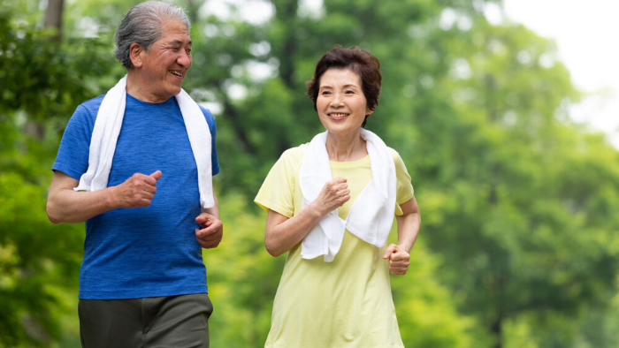 Chạy bộ sau tuổi 50? Tại sao không, quan trọng là đúng cách